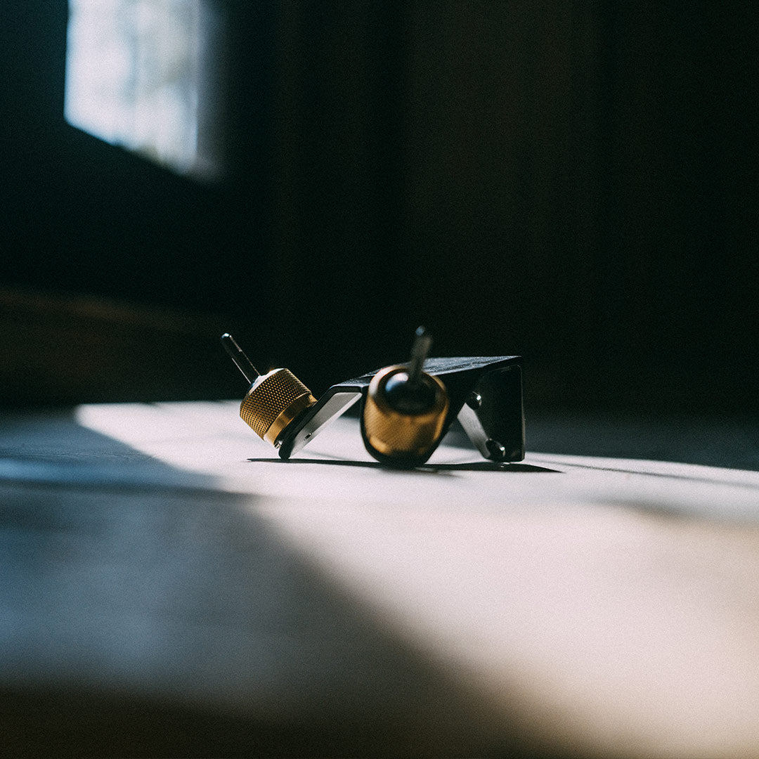 RH2 - Black + Brass